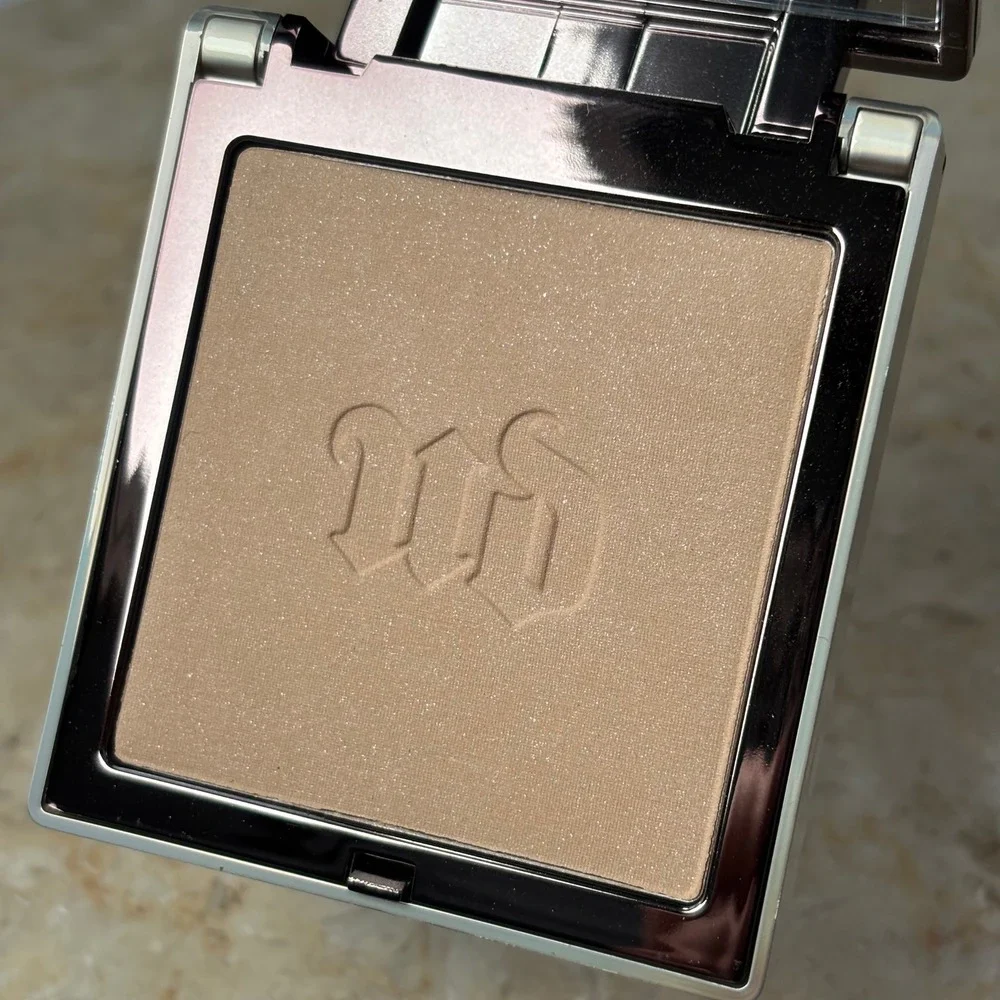 Urban Decay Naked The Illuminizer Translucent Pressed Beauty Powder‎ 9g